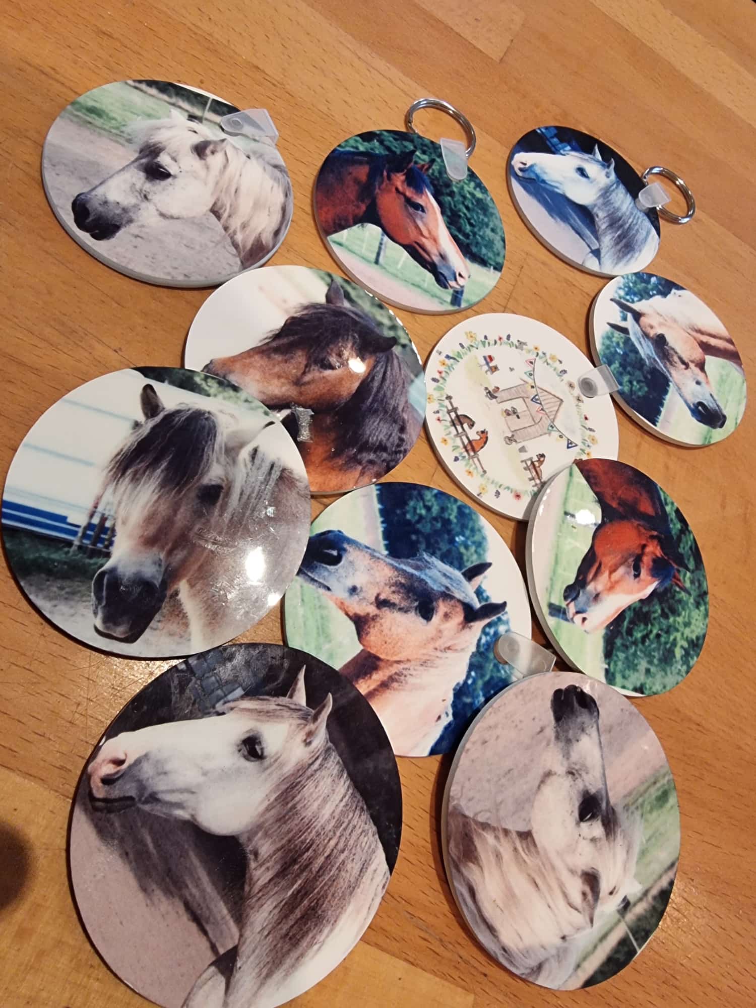 Magnete und Schlüsselanhänger